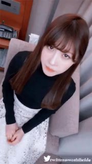 高颜值性感影楼化妆师聊了好久终于约到宾馆